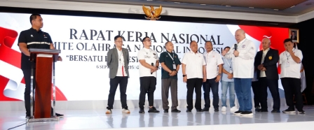 Picsart_25-09-07_23-40-31-968