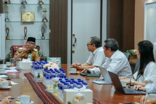 Picsart_25-10-06_22-43-20-892