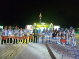 Picsart_25-10-12_13-00-45-008