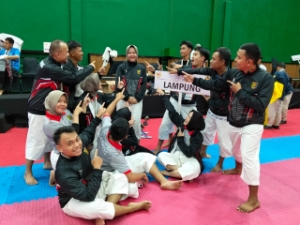 Picsart_25-10-20_10-00-22-474